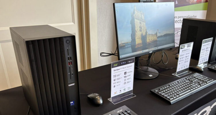 De izq. a der.: Veritan M Work Station, Veriton N Mini y Veriton X4000SFF