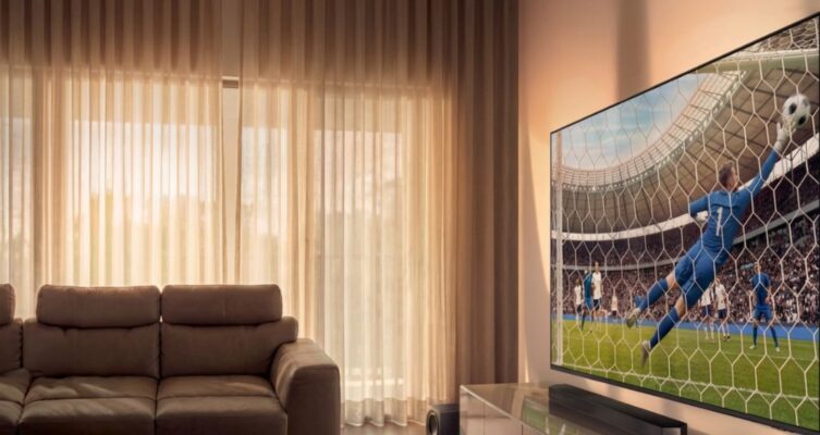 Samsung presenta en Colombia una nueva forma de vivir el fútbol en casa con tecnología e inteligencia artificial que acerca la experiencia del estadio.