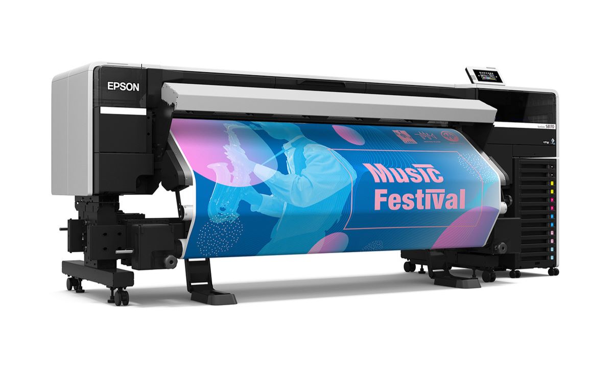 La Epson SureColor S8170 incorpora mejoras en precisión cromática, velocidad de producción y eficiencia de tinta, orientadas a aplicaciones de señalización y publicidad de alta demanda.