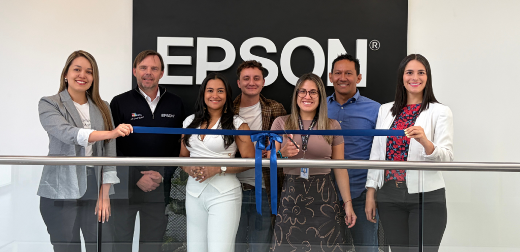Epson inauguró sus nuevas oficinas corporativas en Bogotá, ubicadas en la Torre 97, reforzando el papel estratégico de Colombia dentro de su operación regional.