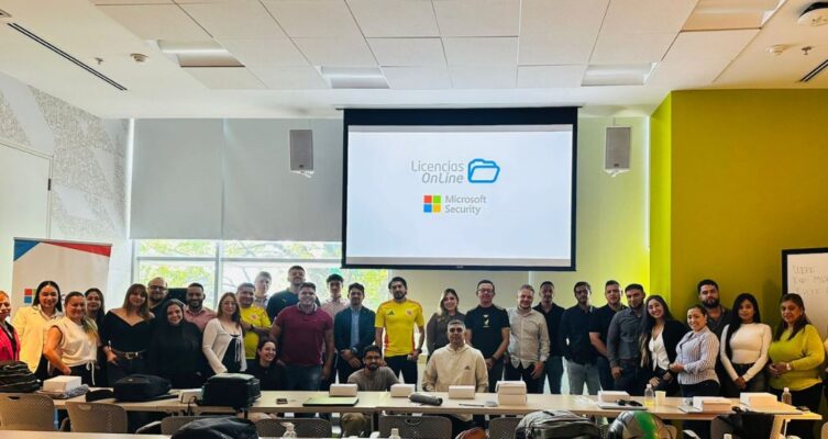 Licencias OnLine tomó la iniciativa de liderar la conversación en Colombia, preparando a su ecosistema de socios para afrontar estos desafíos a través de la integración de soluciones avanzadas como Microsoft Copilot Studio y Microsoft Security.