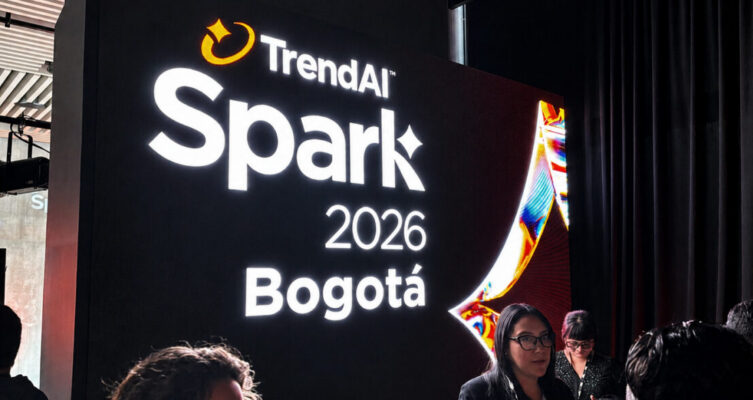 TrendAI Spark Colombia reunió a referentes del ecosistema tecnológico para analizar el impacto de la inteligencia artificial y la ciberseguridad en la evolución de los canales de distribución de la región.
