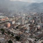 Los daños en infraestructura y los cortes de energía generaron intermitencias en las redes de Claro y Tigo.