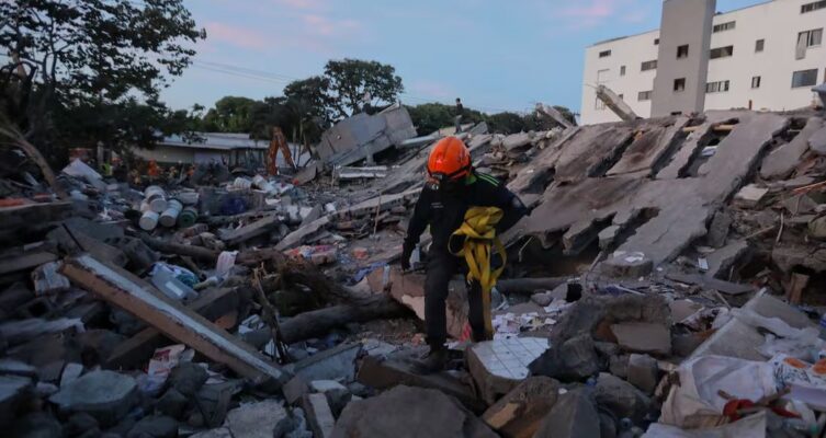 El sismo de magnitud 7,4 movilizó a las empresas de telecomunicaciones, que habilitaron beneficios para facilitar las comunicaciones con Colombia.