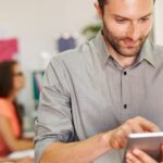 Bogotá y Claro amplían el acceso a formación digital gratuita.
