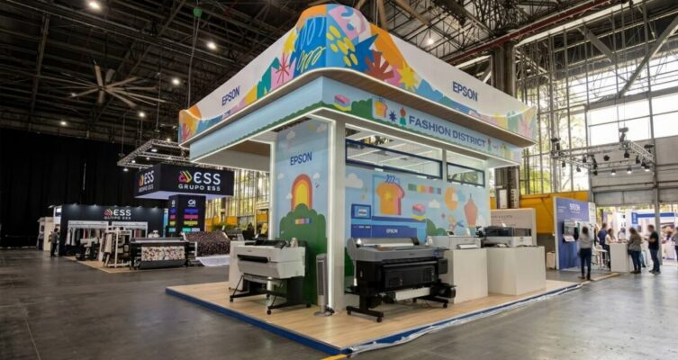 Epson presentó en Nextech 2026 soluciones de impresión digital destinadas tanto a emprendimientos como a operaciones textiles de escala industrial.