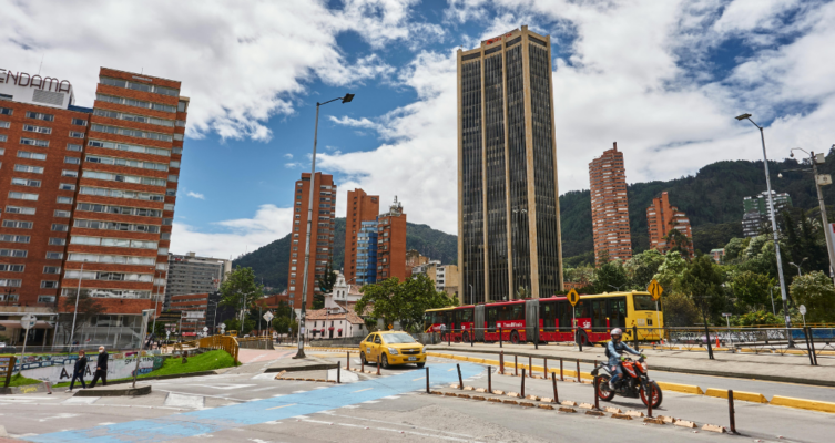 David Hernández, gerente general de Dell Technologies para Colombia, Perú y Ecuador, plantea que el valor de la IA para las pymes empieza por identificar problemas concretos y medir su impacto financiero.