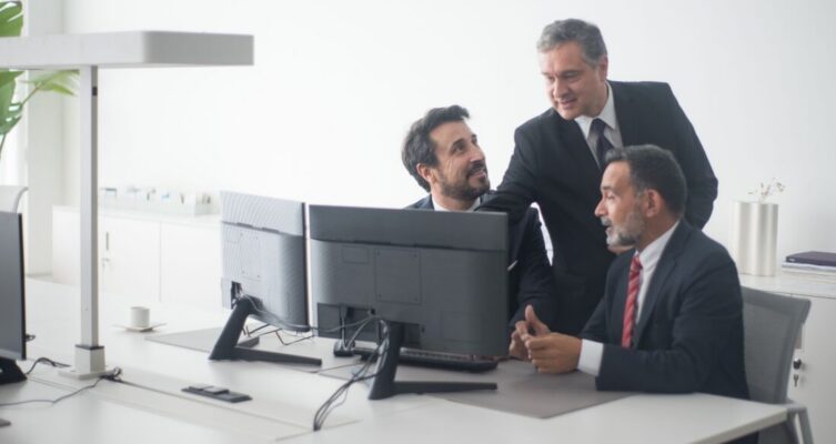 Avanzar en temas digitales les permite a las empresas innovar, desarrollar nuevos productos o servicios, llegar a otros mercados y generar eficiencias.