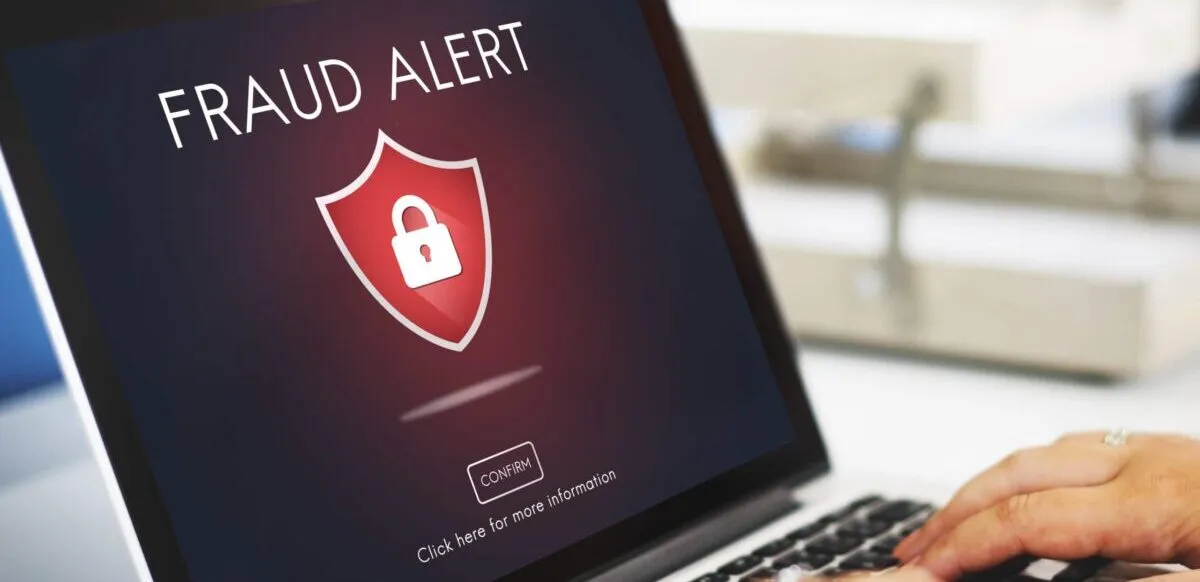 El 97,7 % de los colombianos percibe el fraude como frecuente: educación digital y control crediticio como respuesta 4 Las principales modalidades de fraude digital incluyen hackeos, suplantación de identidad y uso indebido de tarjetas de crédito.