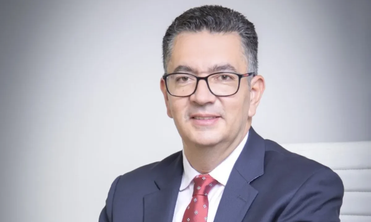 IFX: El gigante de las telecomunicaciones repasa sus 25 años de historia 3 IFX, COUNTRY MANAGER