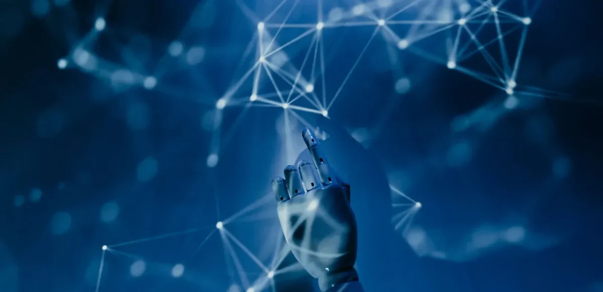 Zero Trust e IA: cómo proteger los datos con enfoques innovadores 5 La proliferación de IA generativa presenta tanto amenazas externas (fraude cibernético) como internas (fallos en los modelos de IA), exigiendo una vigilancia constante.