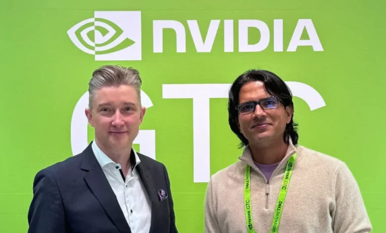 Con el respaldo de NVIDIA Cosmos Curator, Milestone anuncia una plataforma que facilita el acceso a datos y el entrenamiento de modelos de IA 2 Thomas Jensen, director ejecutivo de Milestone Systems y Deepu Talla, vicepresidente y gerente general de Computación Integrada y en el Borde de NVIDIA.
