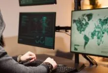 La ciberseguridad global avanza lento mientras la IA agrava los riesgos.