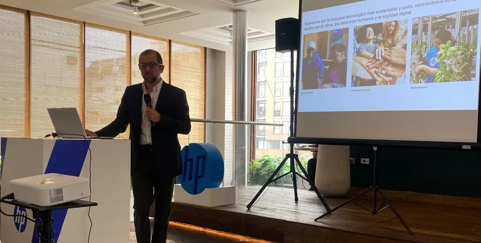 Comprar una impresora también educa: así es “Días Impresionantes” de HP 3 Santiago Barbosa, consumer manager de HP Inc.