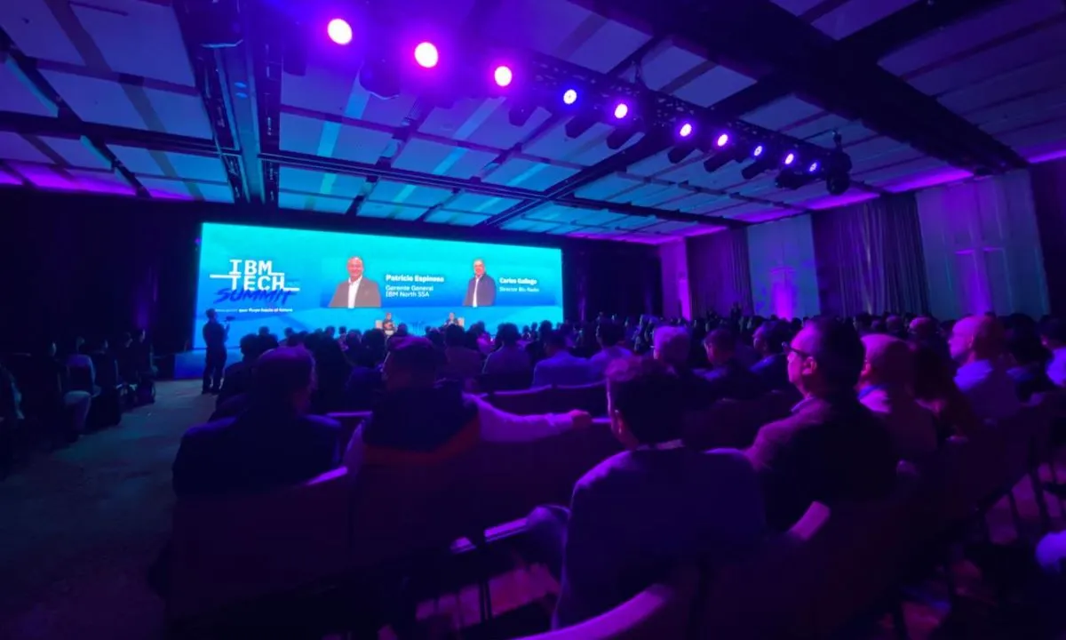 IBM Tech Summit: con foco en IA y nube híbrida, IBM refuerza la alianza con sus partners en Colombia 6 La inteligencia artificial y la computación cuántica fueron los principales temas de discusión en el IBM Tech Summit, con una mirada hacia el futuro empresarial.