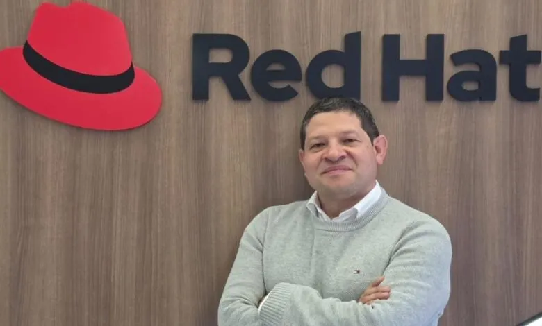 La banca del futuro es abierta, segura y centrada en el cliente 2 Juan Naranjo, gerente de Arquitectura de Soluciones, Red Hat.