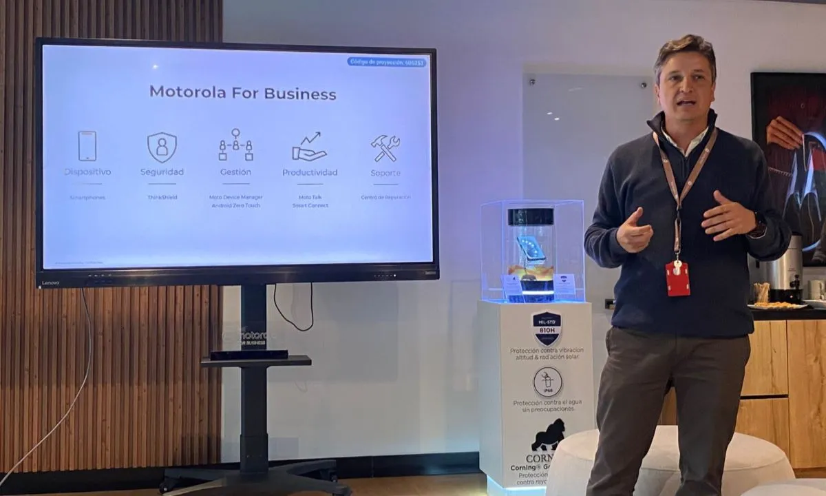 Motorola lanza en Colombia smartphones diseñados para clientes empresariales: moto g15 for Business y moto g56 for Business 6 La solución Mototalk permite programación de tareas, mensajería PTT, localización y gestión en tiempo real desde el móvil o la web.