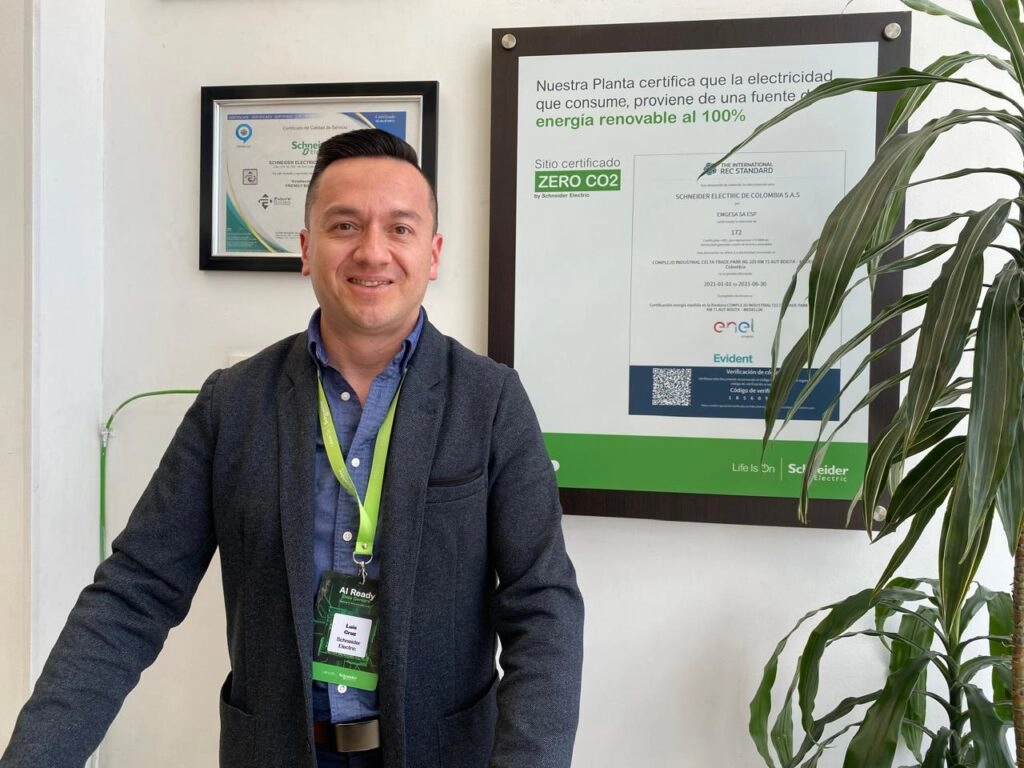 Schneider Electric impulsa la eficiencia energética en Colombia con innovación, canales y sostenibilidad 3