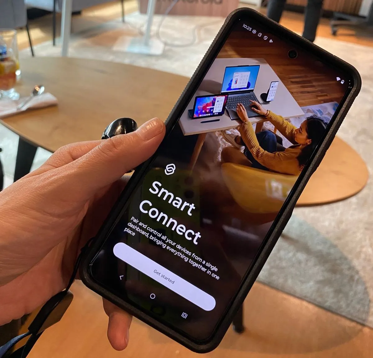 Motorola lanza en Colombia smartphones diseñados para clientes empresariales: moto g15 for Business y moto g56 for Business 4 Motorola presenta el moto g15 y moto g56 for Business, smartphones diseñados para empresas que buscan productividad, seguridad y durabilidad.