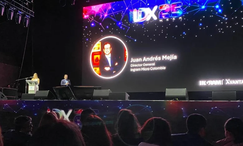 IDX Week 2025 de Ingram Micro cerró con más de 1.000 asistentes en el Movistar Arena 1 Juan Andrés Mejia, gerente general de Ingram Micro ofrece la charla de apertura al evento.