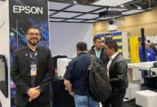 Camilo Garzón, product manager de Epson Colombia para videoproyección comercial