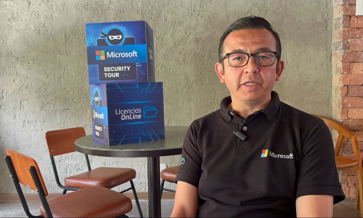 Juan Francisco Tapia, ingeniero preventa de Microsoft Security en Licencias OnLine, destacó la importancia de una seguridad integral en entornos híbridos.
