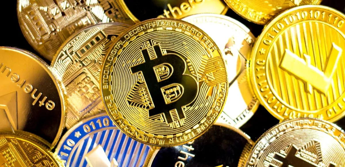 Un misterioso movimiento de 80.000 bitcoins encendió todas las alarmas: ¿fue un hackeo masivo?
