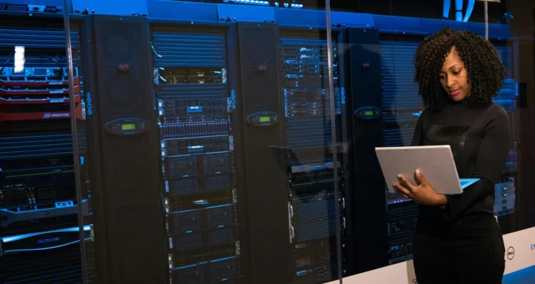 Se prevé una inversión directa de más de 9,200 millones de dólares en el sector de Centros de Datos en los próximos años.