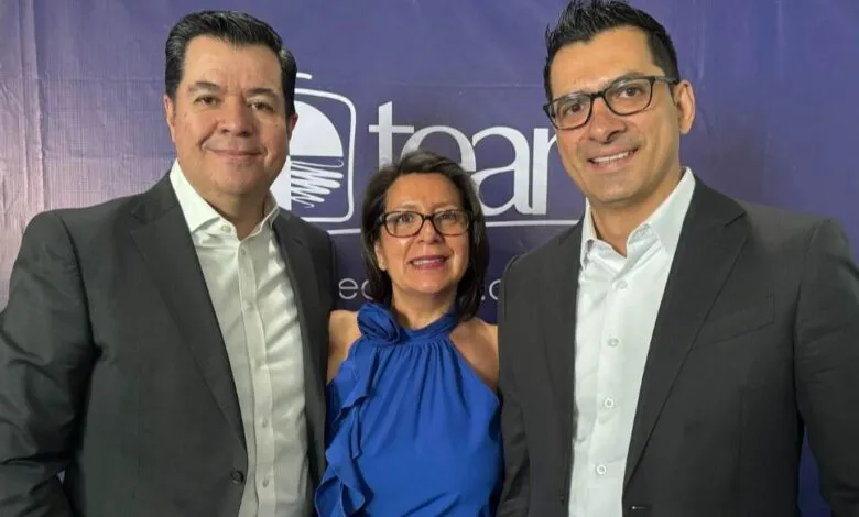 Javier rubio, CEO, Gisela Gallardo, marketing manager y Leonel Gómez -deputy CEO de Autodesk.