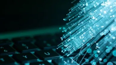 Totalplay ofrece internet simétrico sin costos adicionales.