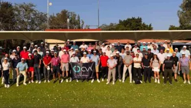Grupo CVA celebra 26 años con innovación y networking en el campo de golf.
