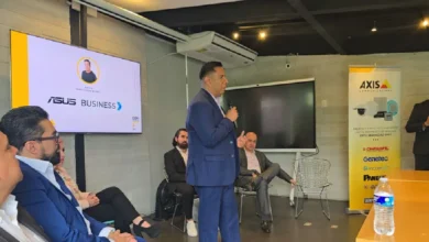 Stand de Axis Communications en Expo Seguridad México 2025, donde la compañía presentó sus innovaciones en videovigilancia con inteligencia artificial, en colaboración con aliados estratégicos como ASUS.
