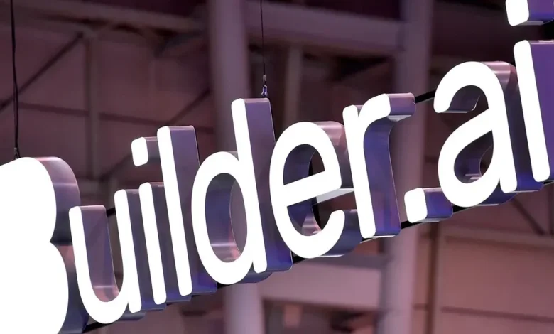 La fachada tecnológica de Builder.ai ocultaba un complejo sistema manual con 700 desarrolladores humanos.