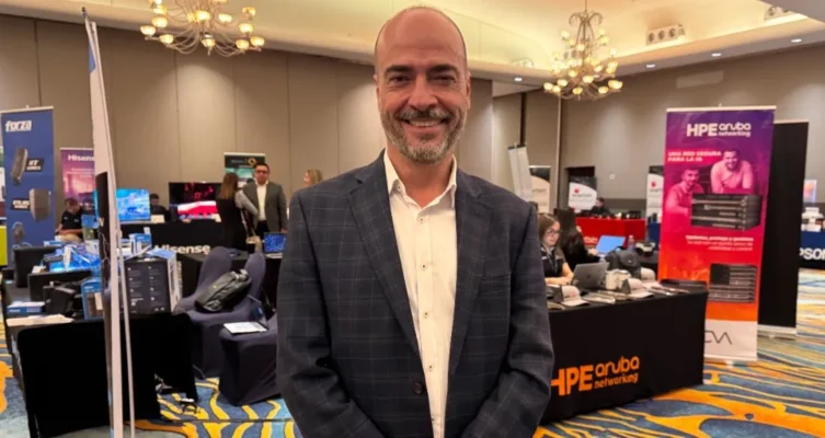 Zeferino Pérez, Director Comercial de Grupo CVA