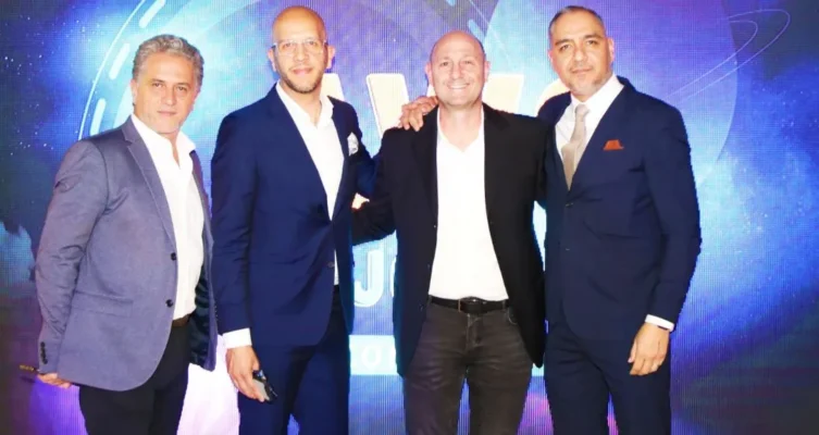 Representantes de Intcomex y AWS durante uno de los eventos de lanzamiento en Ciudad de México, marcando el inicio de una nueva era para la nube en la región.