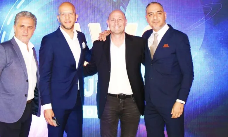 Representantes de Intcomex y AWS durante uno de los eventos de lanzamiento en Ciudad de México, marcando el inicio de una nueva era para la nube en la región.