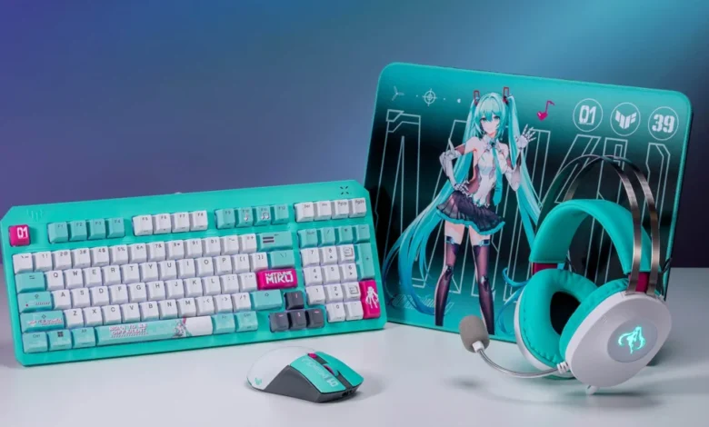 La colección ASUS TUF Gaming x Hatsune Miku combina el diseño ciberpunk característico de la ídolo virtual con la tecnología y durabilidad de los periféricos gaming de ASUS, ahora disponibles en México a través de Liverpool.