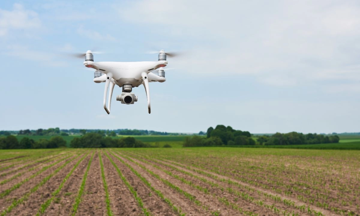 La agricultura de precisión impulsa más del 30% del crecimiento del mercado de UAV en México.