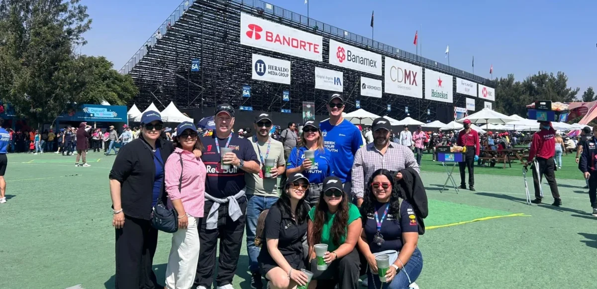 Partners, fabricantes y el equipo de Licencias OnLine disfrutaron de un fin de semana de networking y velocidad durante el Gran Premio de Fórmula 1 en Ciudad de México.
