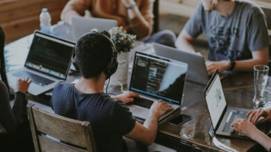 Según el Informe Datto 2025, en México el 43% de los proveedores de servicios gestionados de TI (Managed Service Providers) actualmente gestionan entre uno y cinco clientes, pero se espera que esta proporción disminuya a 38% a medida que más empresas amplían su capacidad para atender entre siete y doce clientes.