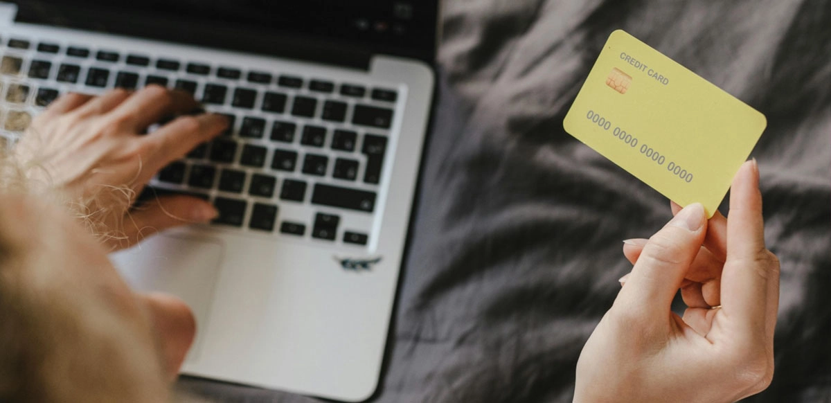 70% de los mexicanos tiene cuentas solo en bancos tradicionales.