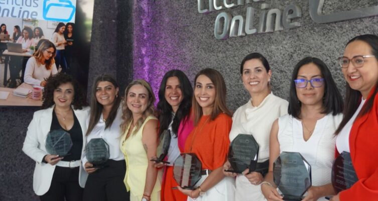 Se abordaron liderazgo femenino, trabajo en equipo, equilibrio vida-trabajo y los desafíos para mujeres en tecnología.