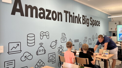 El AWS Think Big Space, inaugurado en Querétaro, busca fomentar la innovación, la creatividad y el desarrollo de habilidades tecnológicas entre estudiantes y emprendedores.