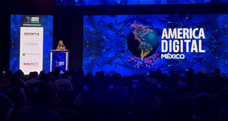 El primer día de América Digital 2026 destacó por sus avances en inteligencia artificial y transformación digital.