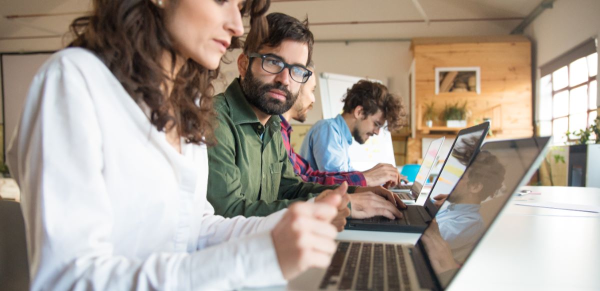 La capacitación en tecnologías emergentes aparece como una de las principales estrategias para reducir la brecha de talento digital en México.