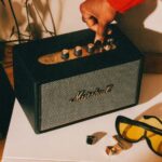 Los nuevos modelos incorporan tweeters y guías de onda rediseñados para ofrecer una escena sonora más amplia y envolvente.