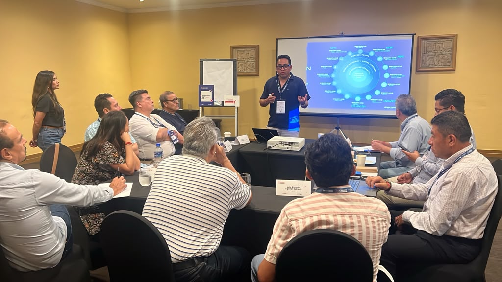 Los Boardroom Conversations reunieron a partners, sponsors y advisors en grupos reducidos para profundizar conversaciones sobre negocios y oportunidades.