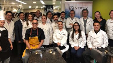 Vertiv celebra con sus socios de negocios