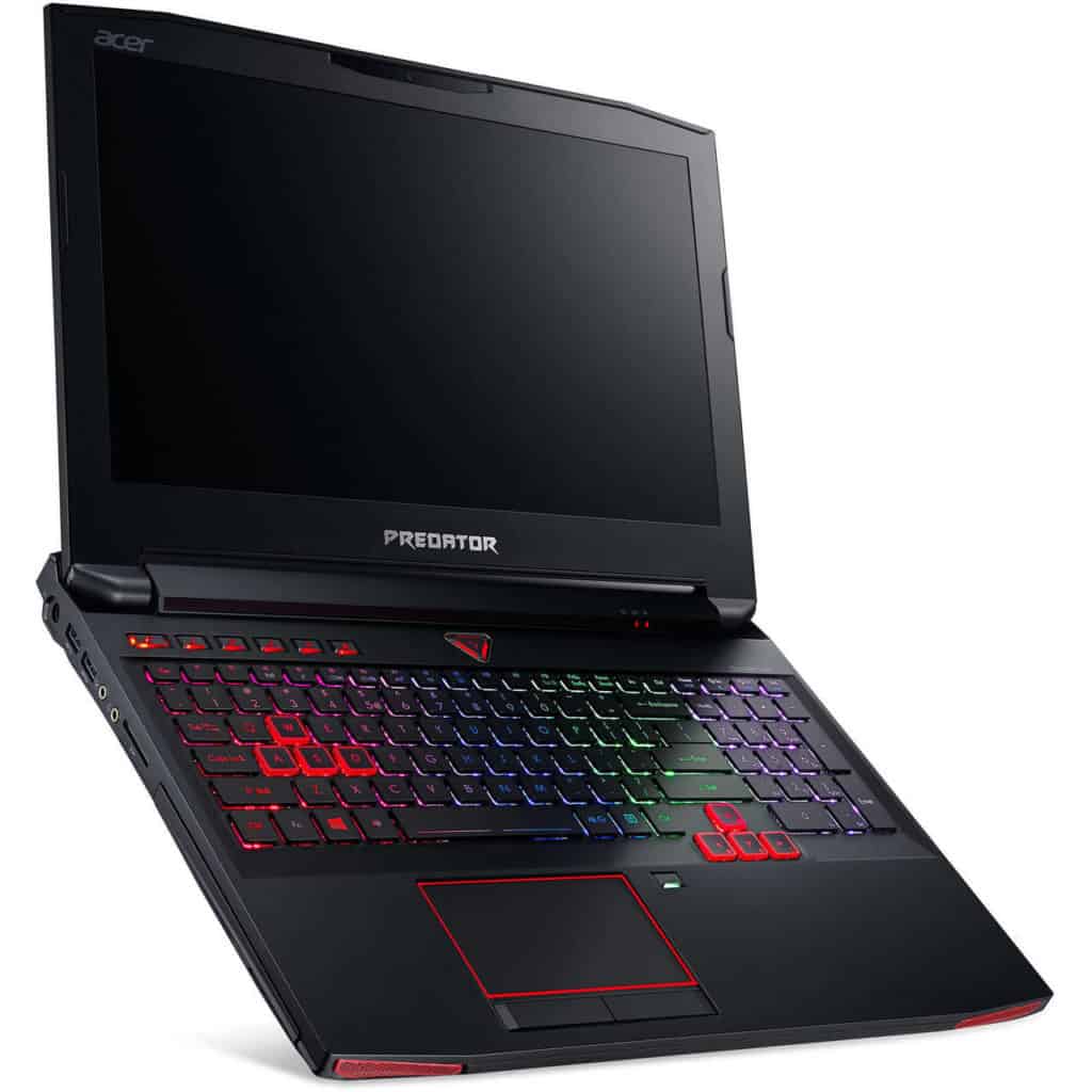 Los gamers pudieron probar las notebooks Predator en La Rural