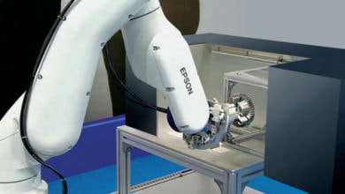 EPSON es premiada por su robot multifunción y presenta nuevo sistema de gestión de robots